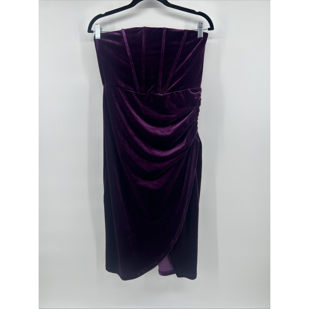 LULU'S Glamorous Celebrations Dark Purple Velvet Strapless Tulip Dress Sz Medium